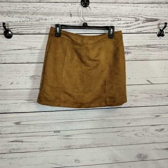 "Loft & Old Navy" woman skirts - Picture 11 of 13